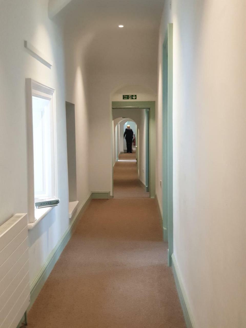 巴利卡斯尔 Manor House Rathlin Island酒店 外观 照片