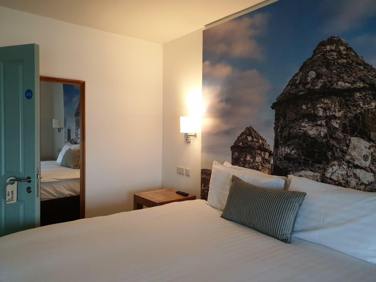 巴利卡斯尔 Manor House Rathlin Island酒店 外观 照片