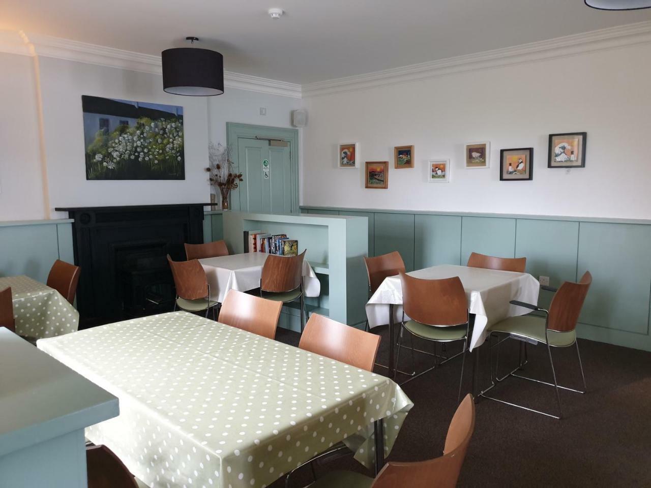 巴利卡斯尔 Manor House Rathlin Island酒店 外观 照片