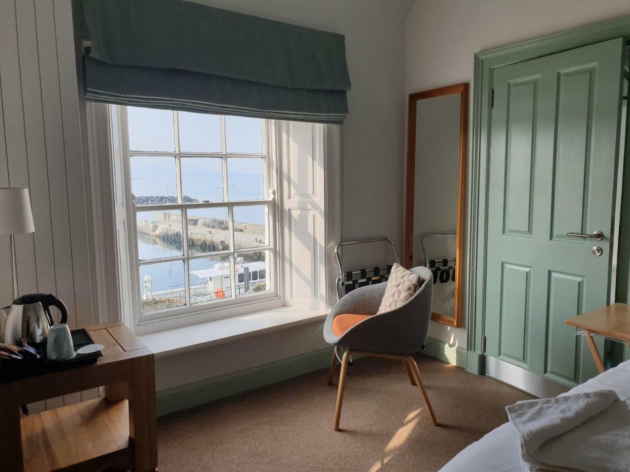 巴利卡斯尔 Manor House Rathlin Island酒店 外观 照片