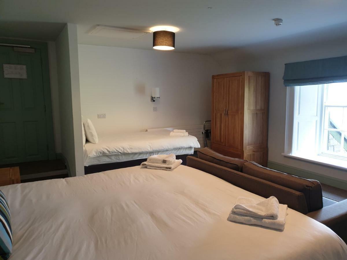 巴利卡斯尔 Manor House Rathlin Island酒店 外观 照片